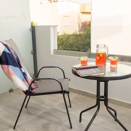 Apartment Raeti Tympaki