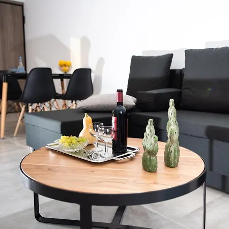 Appartement Raeti Tympáki